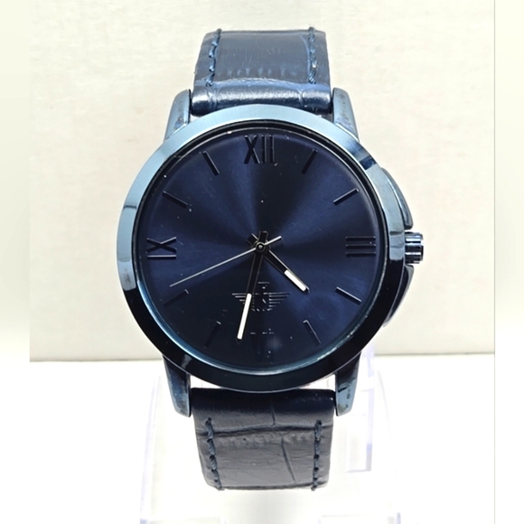 Mens Naviforce Quartz 46mm Watch Navy Blue Leather NF003330 New Battery Classic - Picture 1 of 11